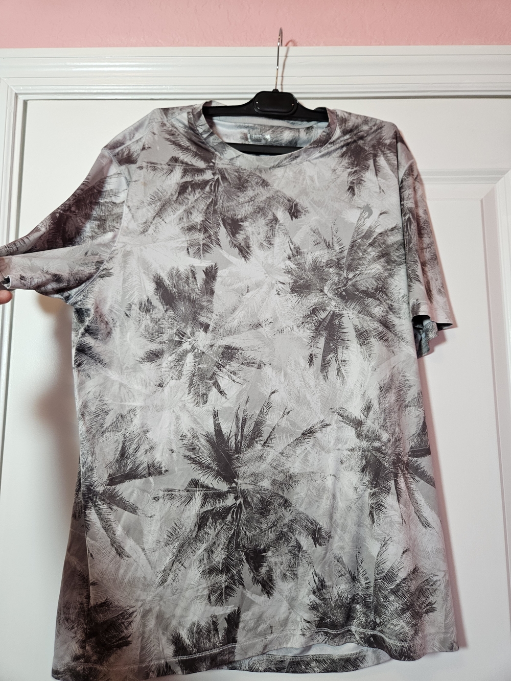 Reel Legends Gray Palm-Print Short Sleeve Tee